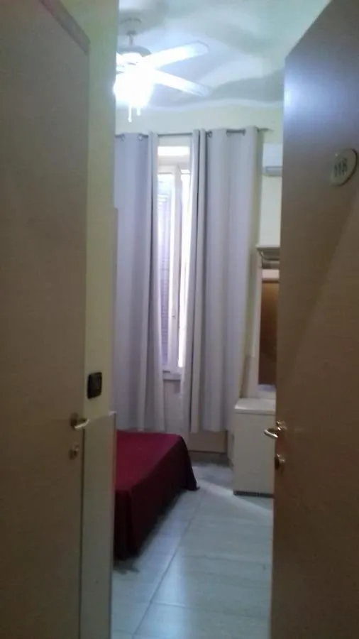 Guest House Hola Roma Itálie