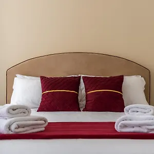 Guest house Decimo Meridio- At Spanish Steps-, Rome